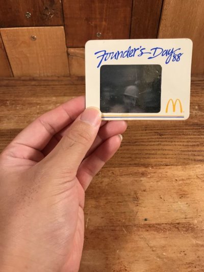 画像1: McDonald's “Funder's Day '88” Hologram Crew Badge　マクドナルド　ビンテージ　クルーバッジ　80年代