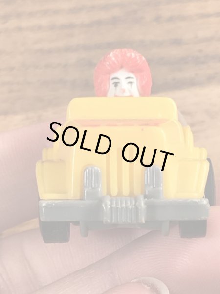 80年代のマクドナルドのロナルドのビンテージのプルバックカー