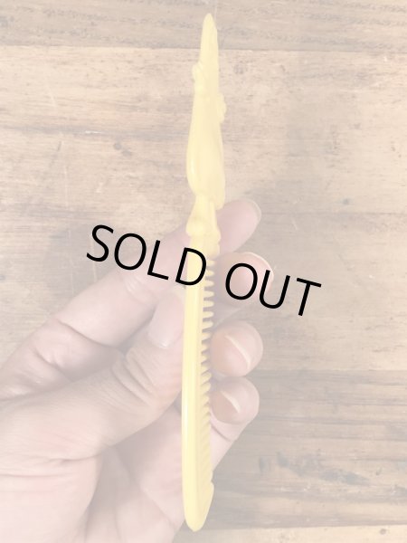 80年代のマクドナルドのグリマスのビンテージのコーム