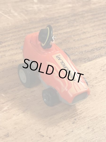 80年代のマクドナルドのハンバーグラーのビンテージのプルバックカー