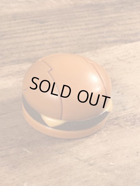 80年代のマクドナルドのニューフードチェンジャブルズのビンテージのハッピーミールトイ