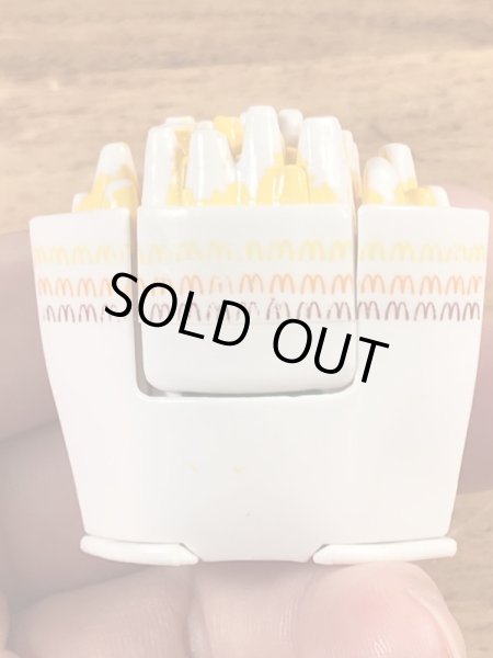 80年代のマクドナルドのニューフードチェンジャブルのビンテージのハッピーミールトイ