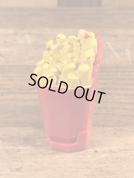 80年代のマクドナルドのチェンジャブルズのヴィンテージのハッピーミールトイ