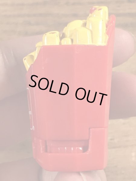 80年代のマクドナルドのチェンジャブルズのヴィンテージのハッピーミールトイ