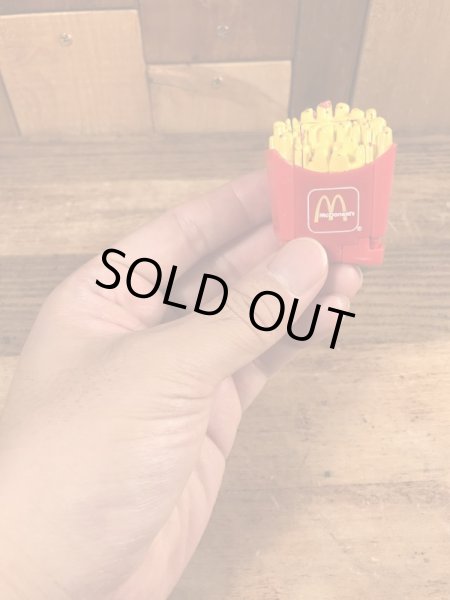 80年代のマクドナルドのチェンジャブルズのヴィンテージのハッピーミールトイ