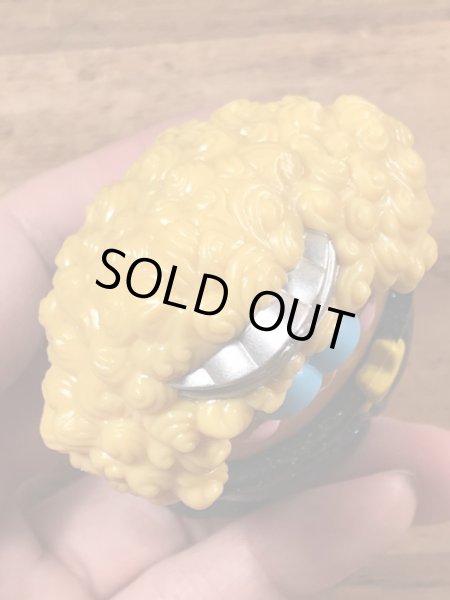 90年代のマクドナルドのマックナゲットバディーズのヴィンテージのハッピーミールトイ