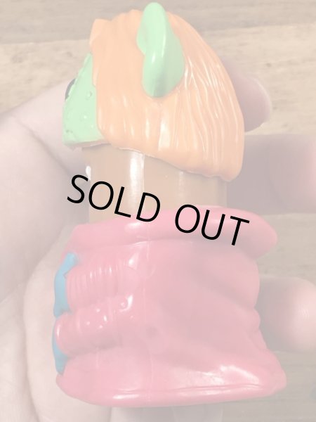 90年代のマクドナルドのマックナゲットバディーズのビンテージのハッピーミールトイ