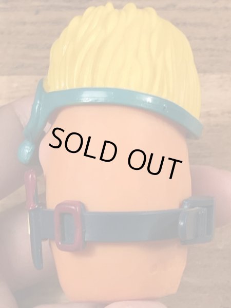 80年代のマクドナルドのマックナゲットバディーズのビンテージのハッピーミールトイ