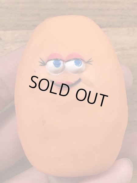 80年代のマクドナルドのマックナゲットバディーズのヴィンテージのハッピーミールトイ