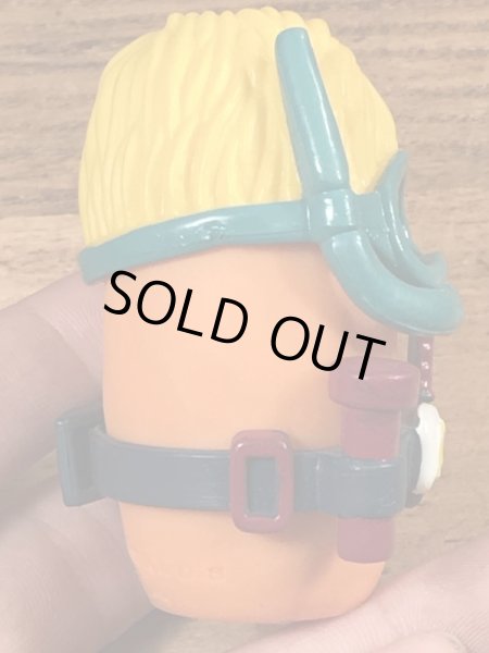 80年代のマクドナルドのマックナゲットバディーズのビンテージのハッピーミールトイ