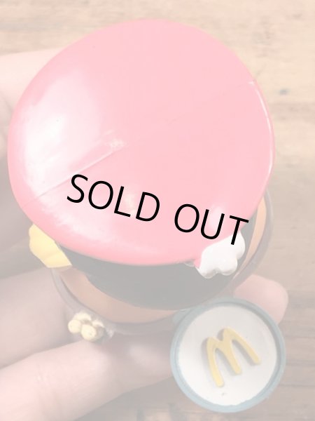 80年代のマクドナルドのマックナゲットバディーズのヴィンテージのハッピーミールトイ