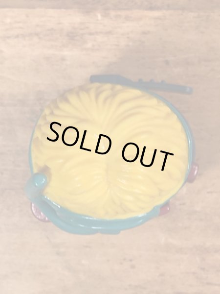 80年代のマクドナルドのマックナゲットバディーズのビンテージのハッピーミールトイ