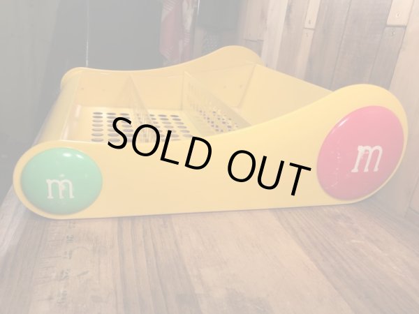 90年代のエムアンドエムズのビンテージのディスプレイラック