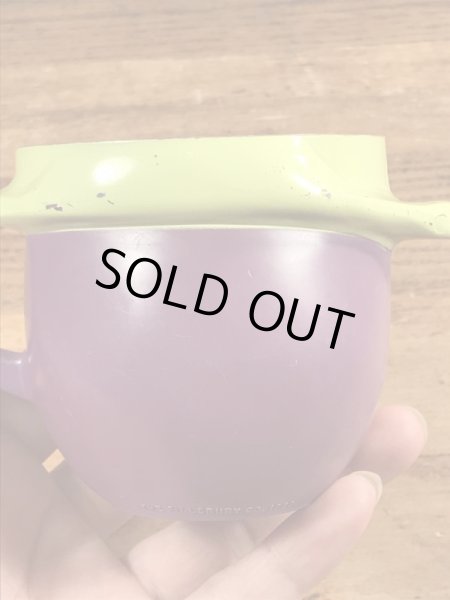 ファニーフェイスのグーフィーグレープのビンテージのマグカップ