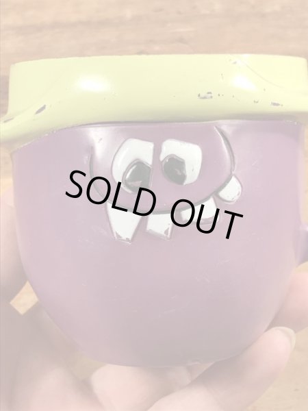 ファニーフェイスのグーフィーグレープのビンテージのマグカップ