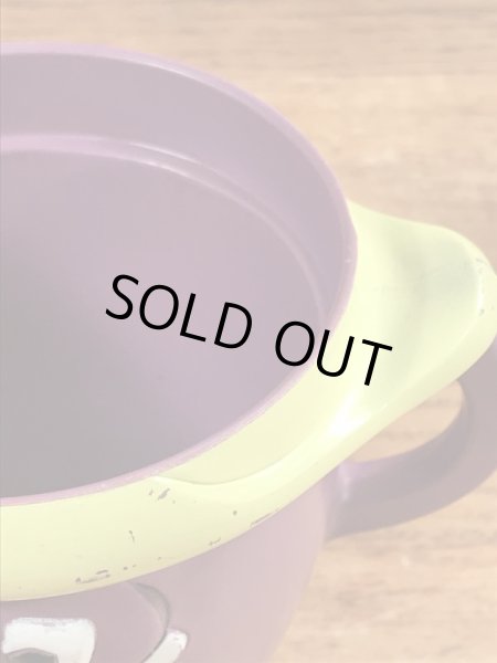 ファニーフェイスのグーフィーグレープのビンテージのマグカップ