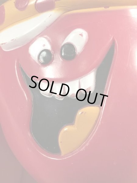 アドバタイジングキャラクターのファニーフェイスのビンテージのマグカップ