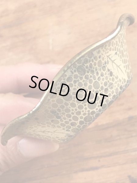 アドバタイジングキャラクターのミスターピーナッツのビンテージのTin容器