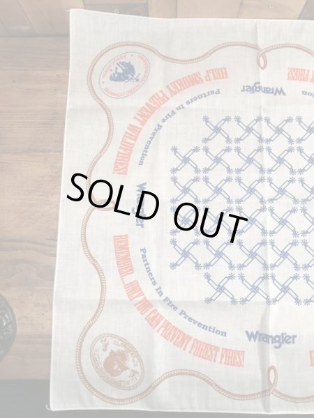 80年代のスモーキーベアとラングラーのビンテージのバンダナ