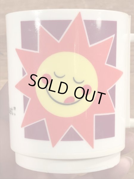 ケロッグのレーズンブランのビンテージのマグカップ