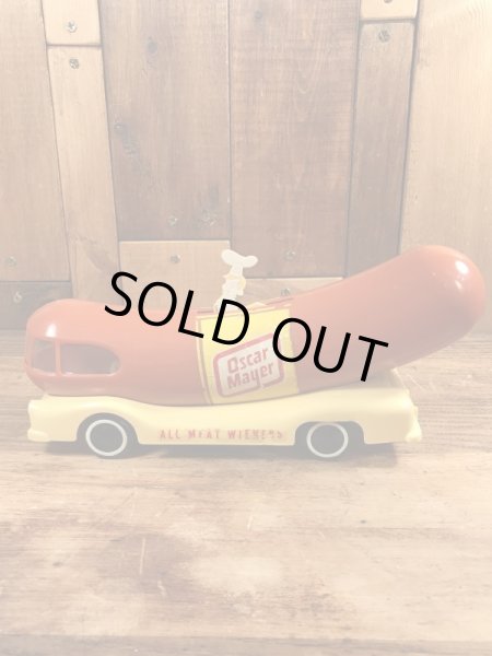 オスカーメイヤーのウインナーモービルのビンテージのトイ