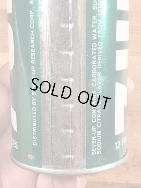 70年代のセブンアップのヴィンテージのTin缶