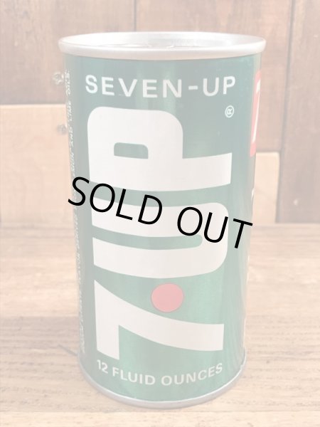 70年代の7upのビンテージのオルゴール缶