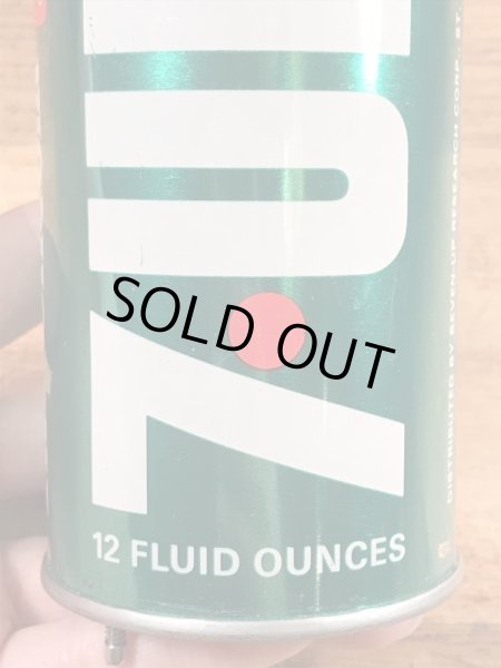 70年代のセブンアップのヴィンテージのTin缶