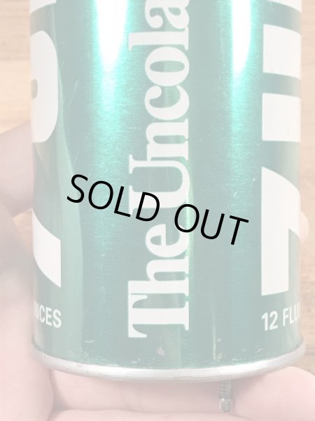 70年代のセブンアップのヴィンテージのTin缶