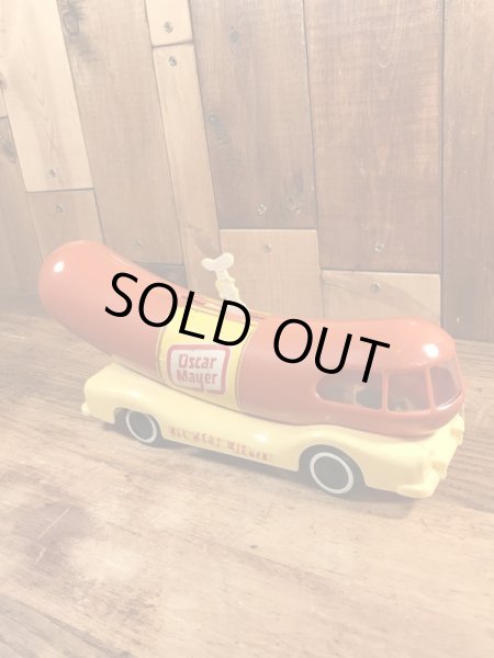 リトルオスカーメイヤーのウインナーモービルのヴィンテージのおもちゃ