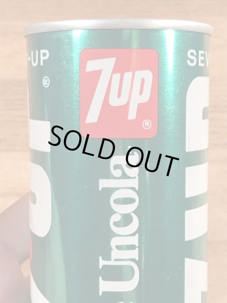 70年代の7upのビンテージのオルゴール缶