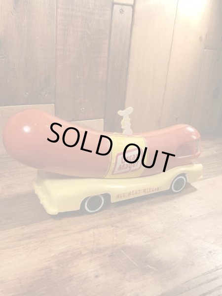 オスカーメイヤーのウインナーモービルのビンテージのトイ