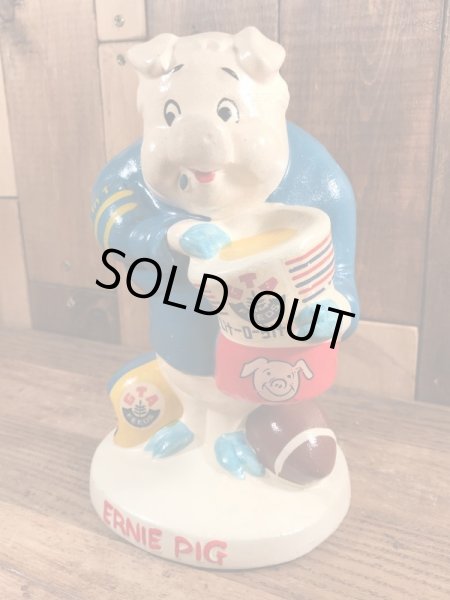 アドバタイジングキャラクターのErnie Pigのヴィンテージのコインバンクドール