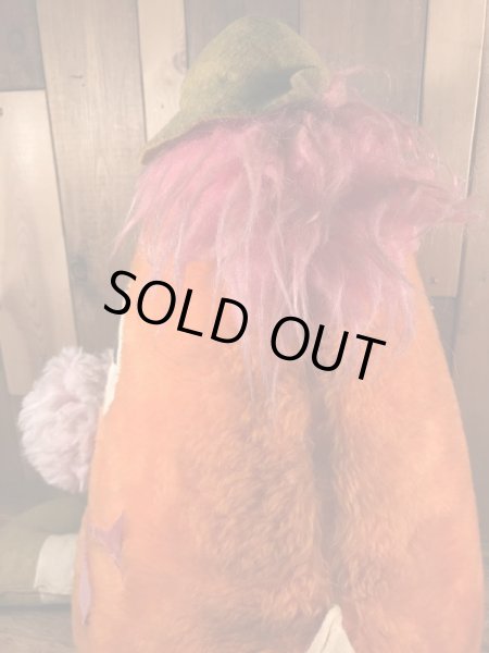 企業キャラクターのマジックマウンテントロールのビンテージのぬいぐるみ