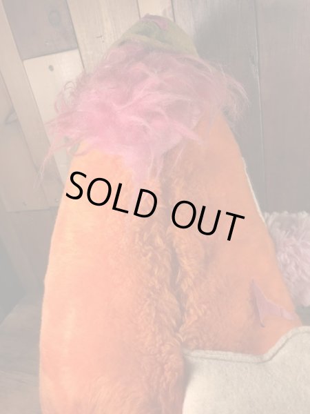 企業キャラクターのマジックマウンテントロールのビンテージのぬいぐるみ