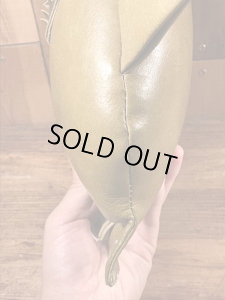 アドバタイジングキャラクターのナウガモンスターのビンテージのドール