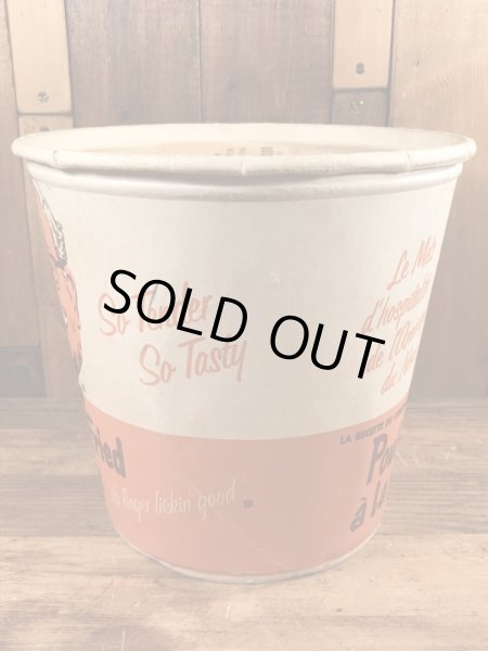 ケンタッキーフライドチキンのカーネルサンダースのヴィンテージのボックス