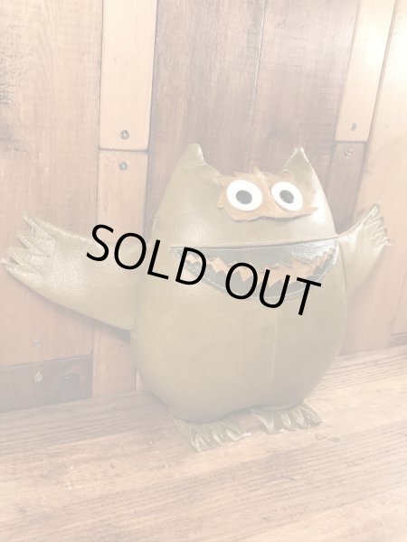 アドバタイジングキャラクターのナウガモンスターのビンテージのドール