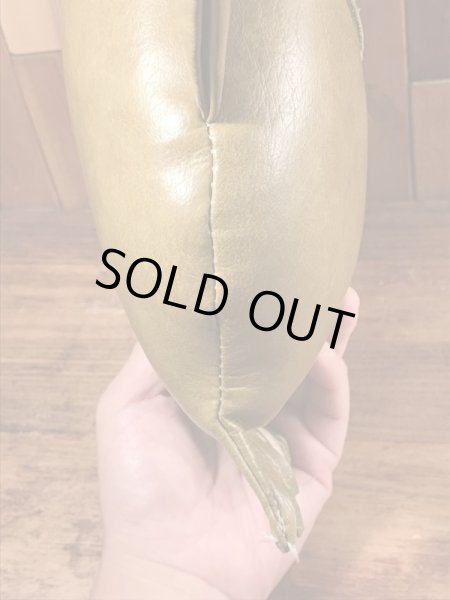 アドバタイジングキャラクターのナウガモンスターのビンテージのドール