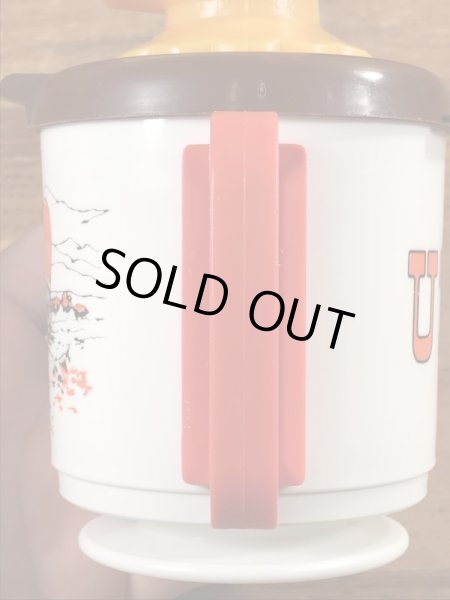 70年代のモーカウクリーマーのビンテージの容器