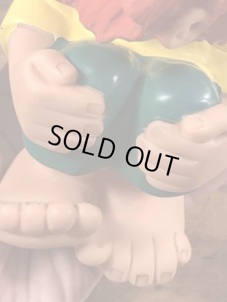 80年代のプムックルのヴィンテージの貯金箱フィギュア