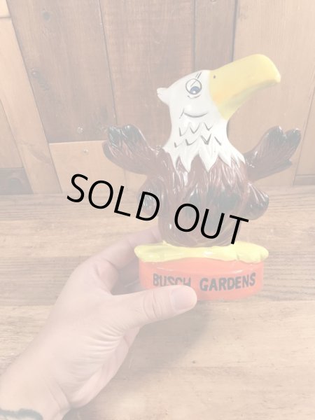 ブッシュガーデンの企業キャラクターのヴィンテージの貯金箱フィギュア