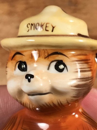 画像1: Smokey Bear Ceramic Figure　スモーキーベア　ビンテージ　セラミックフィギュア　陶器　50年代