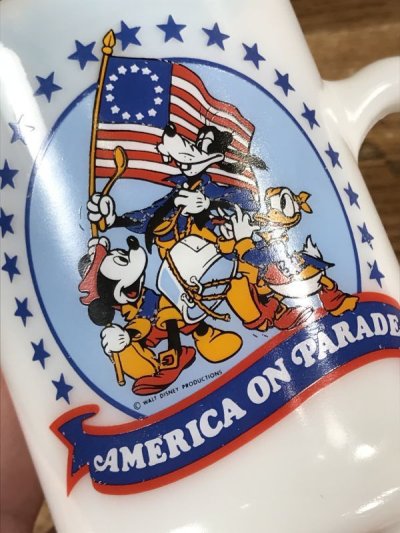画像3: Disneyland America On Parade Milk Glass Mug　ディズニーランド　ビンテージ　ミルクグラスマグ　アメリカオンパレード　70年代