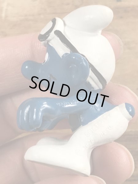 70’sのゴーグルをしたスーパースマーフのヴィンテージのPVC製フィギュア