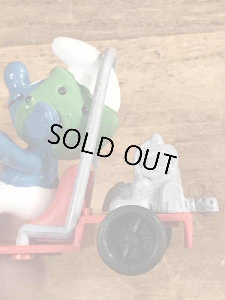 80’sのゴーカートに乗ったスーパースマーフのヴィンテージのPVC製フィギュア