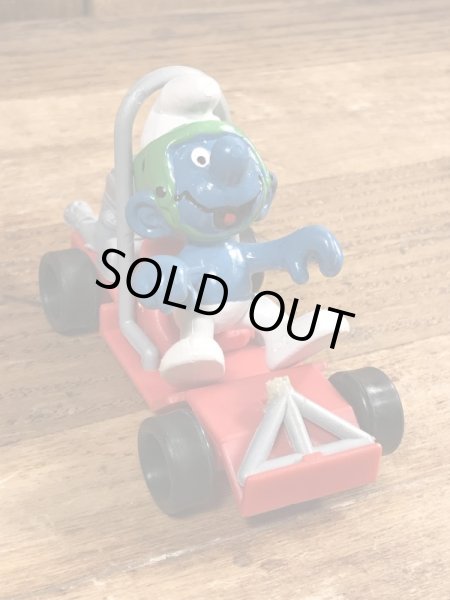 80年代頃のゴーカートに乗ったスーパースマーフのビンテージのPVCフィギュア