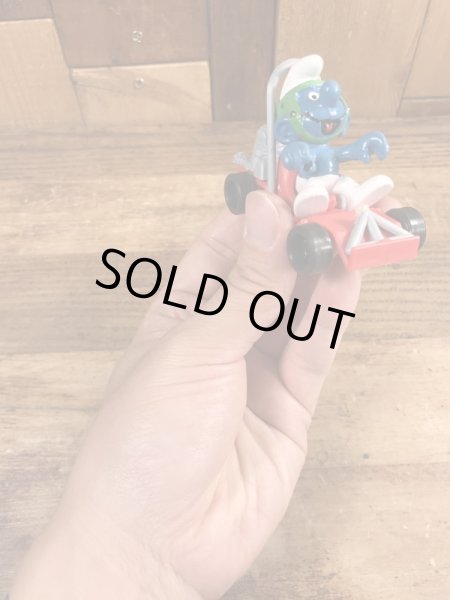 80’sのゴーカートに乗ったスーパースマーフのヴィンテージのPVC製フィギュア