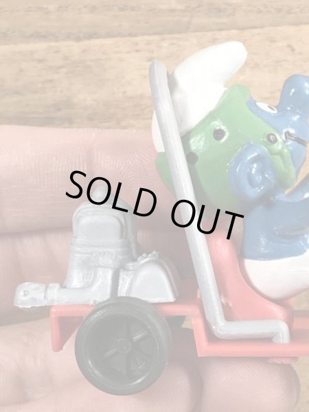 80’sのゴーカートに乗ったスーパースマーフのヴィンテージのPVC製フィギュア