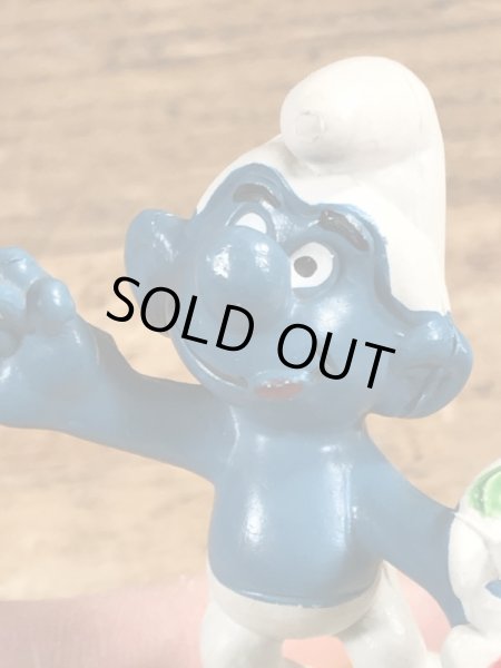 70年代頃の台座付きのスマーフのビンテージのPVCフィギュア